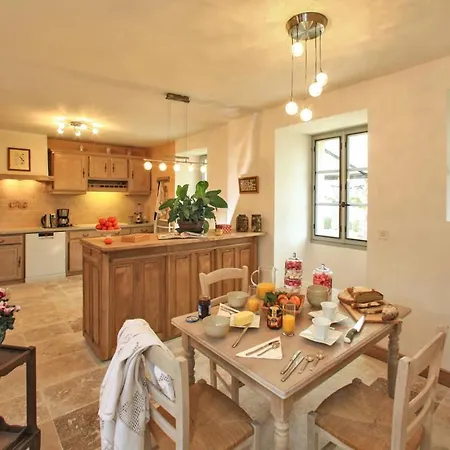 Sleeps 8 Pool Air Con Wifi Villa *